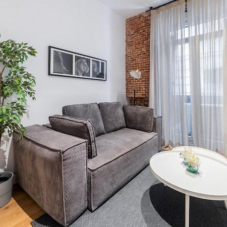 2 Bedrooms 1 Bathroom Furnished - Centro - Equipped & Stylish - Minty Stay Madrid Eksteriør billede