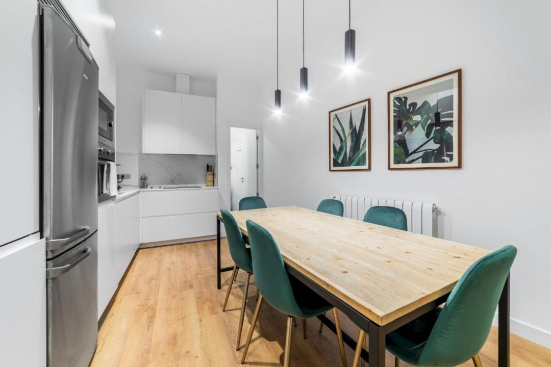 2 Bedrooms 1 Bathroom Furnished - Centro - Equipped & Stylish - Minty Stay Madrid Eksteriør billede